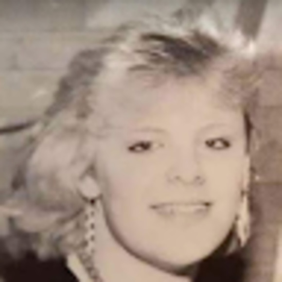 Meet your Posher, Catherine - Picture 1 of 1